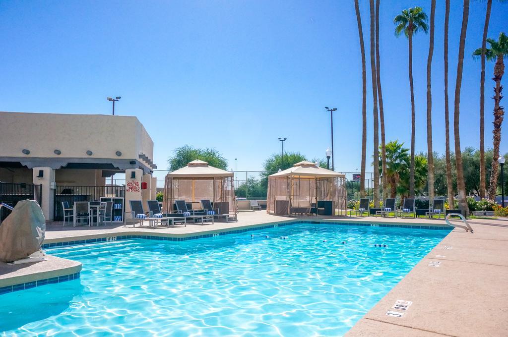 Four Points By Sheraton Phoenix South Mountain Buitenkant foto