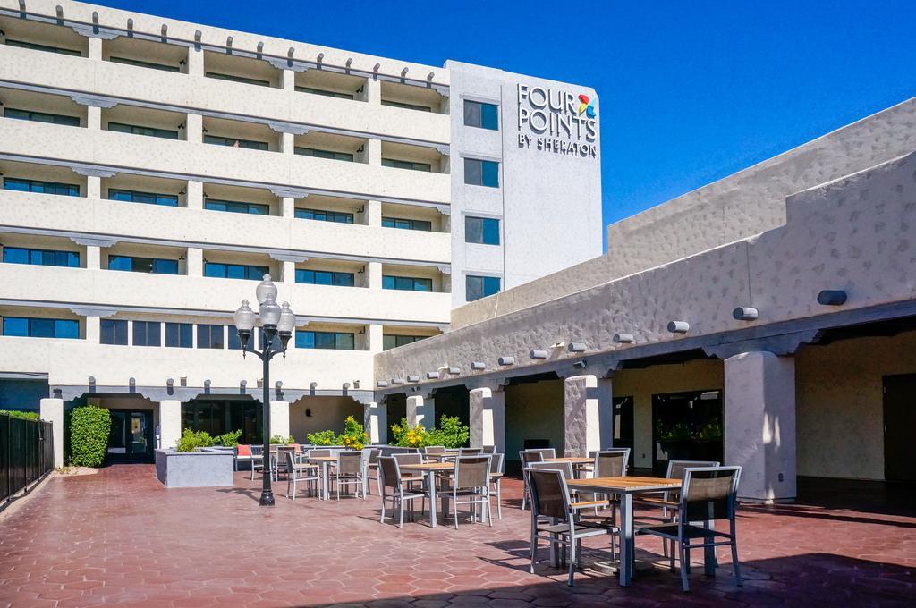 Four Points By Sheraton Phoenix South Mountain Buitenkant foto